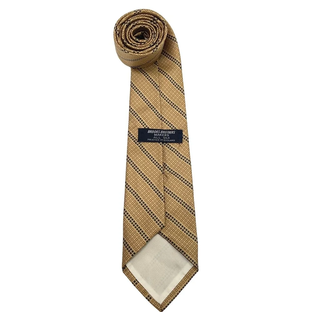 VTG Brooks Brothers Makers All Silk Gold Tie Geometric Squares Made in England‎